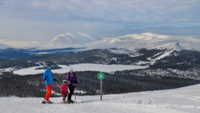 Familiestedet med plads til farmor-langrend og alpin-fræs